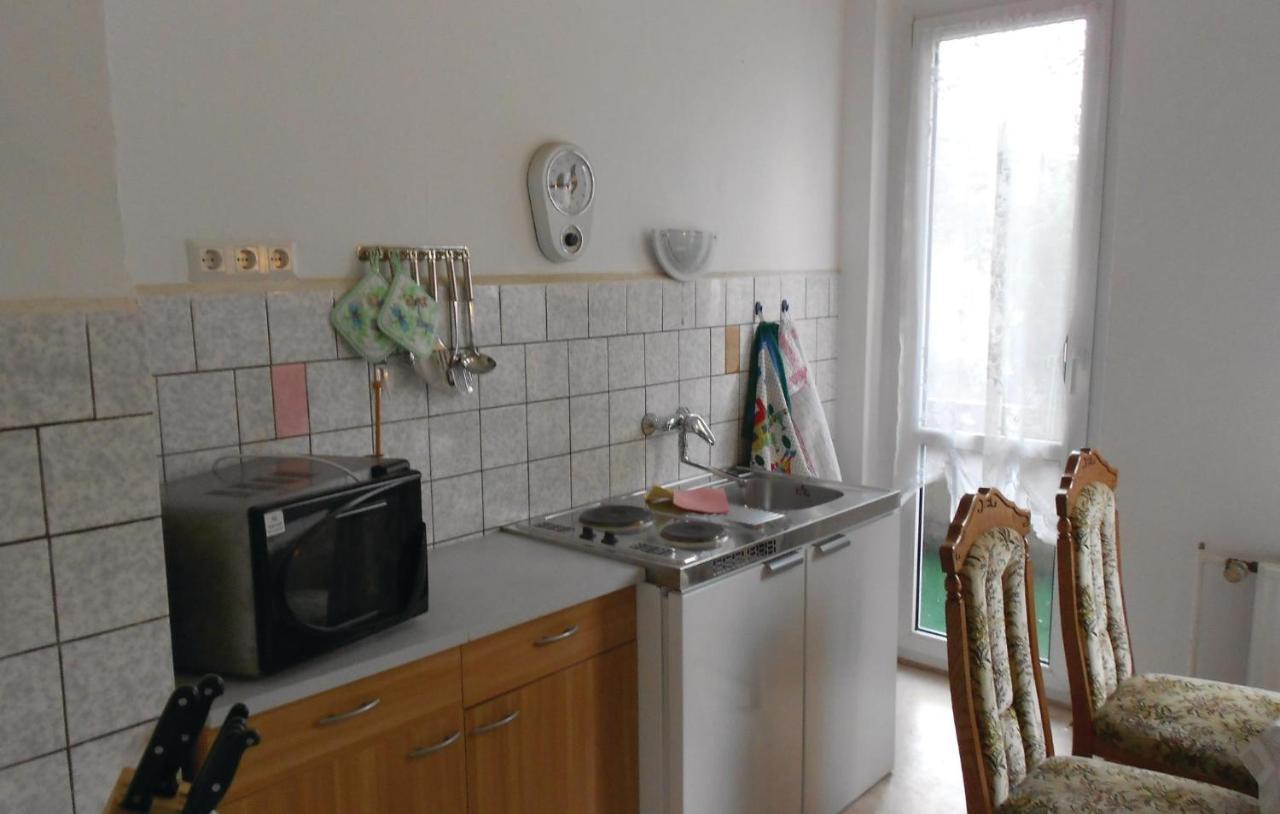 Lovely Apartment In Waren-Mueritz With Kitchen 外观 照片